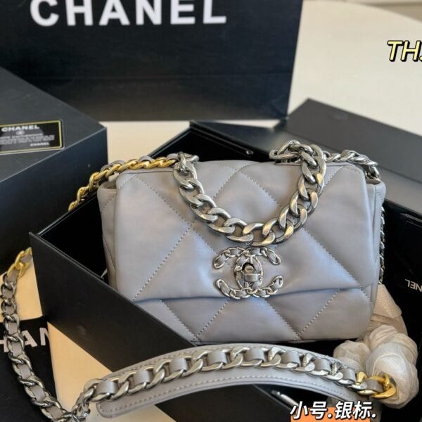 Chanel 19bag